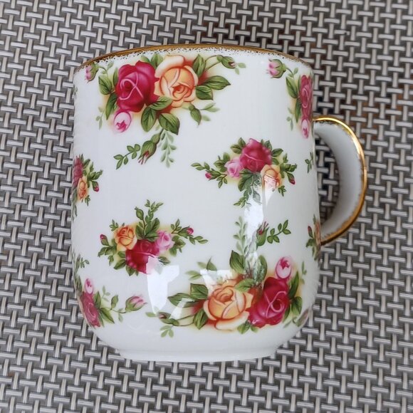 Vintage Old Country Roses Royal Albert Mug Cup 1998 - Picture 3 of 3